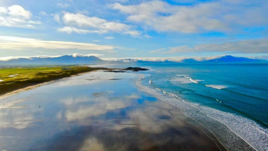 Шале Wild Atlantic Way Cabin Беллихейг